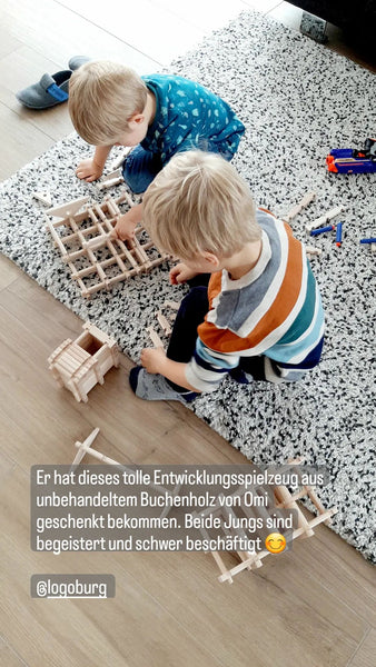 "Holzspielzeug als Geschenk von Großeltern: Zeitlose Freude und Kreativität für die Kleinen"