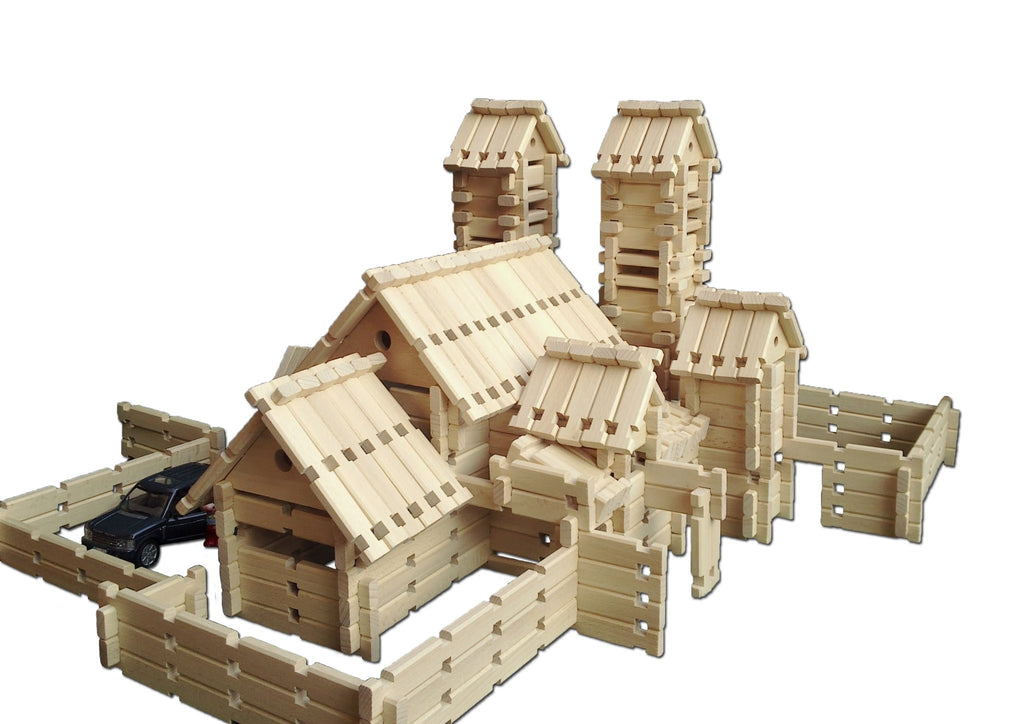 L'arte di costruire insieme:i giocattoli in legno del logo del castello come collegamento tra generazioni